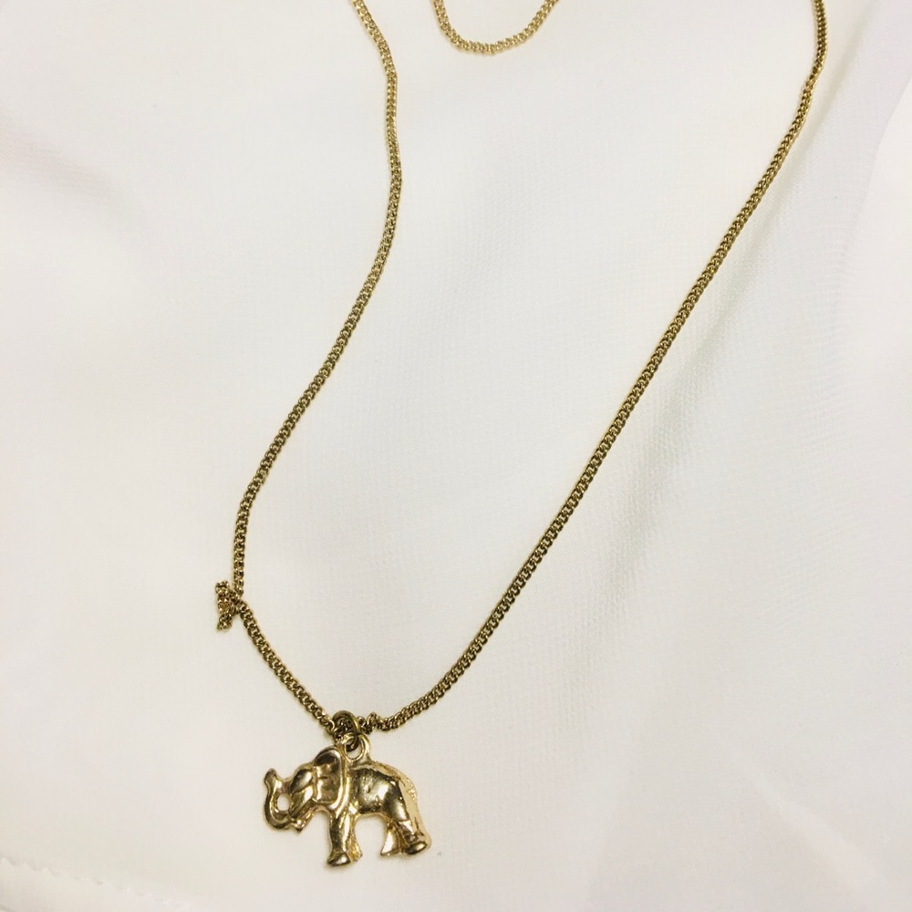 Cute Gold Coloured Elephant Necklace <3